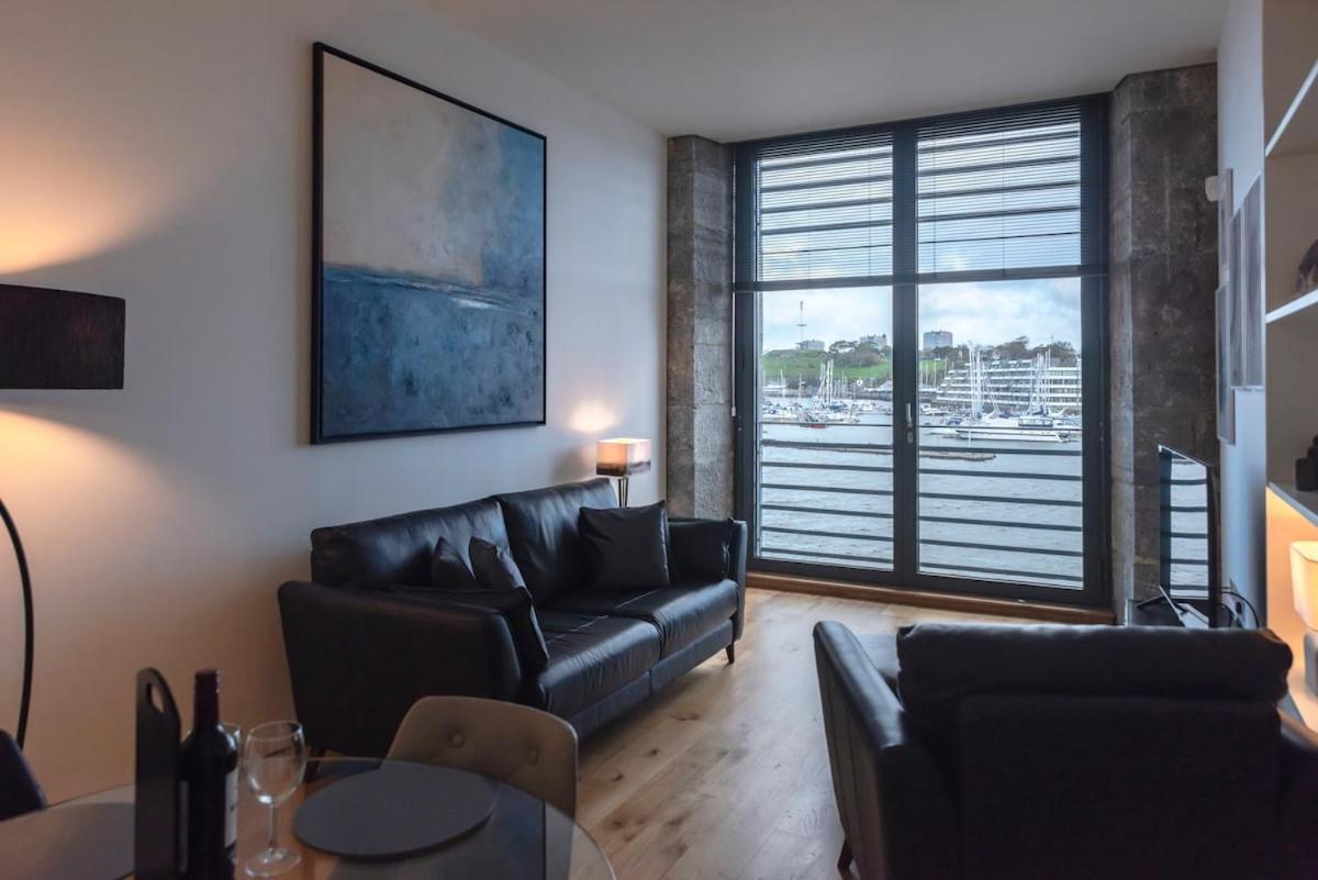 Luxurious 1 Bed Rwy Apartment พลีมัธ ภายนอก รูปภาพ