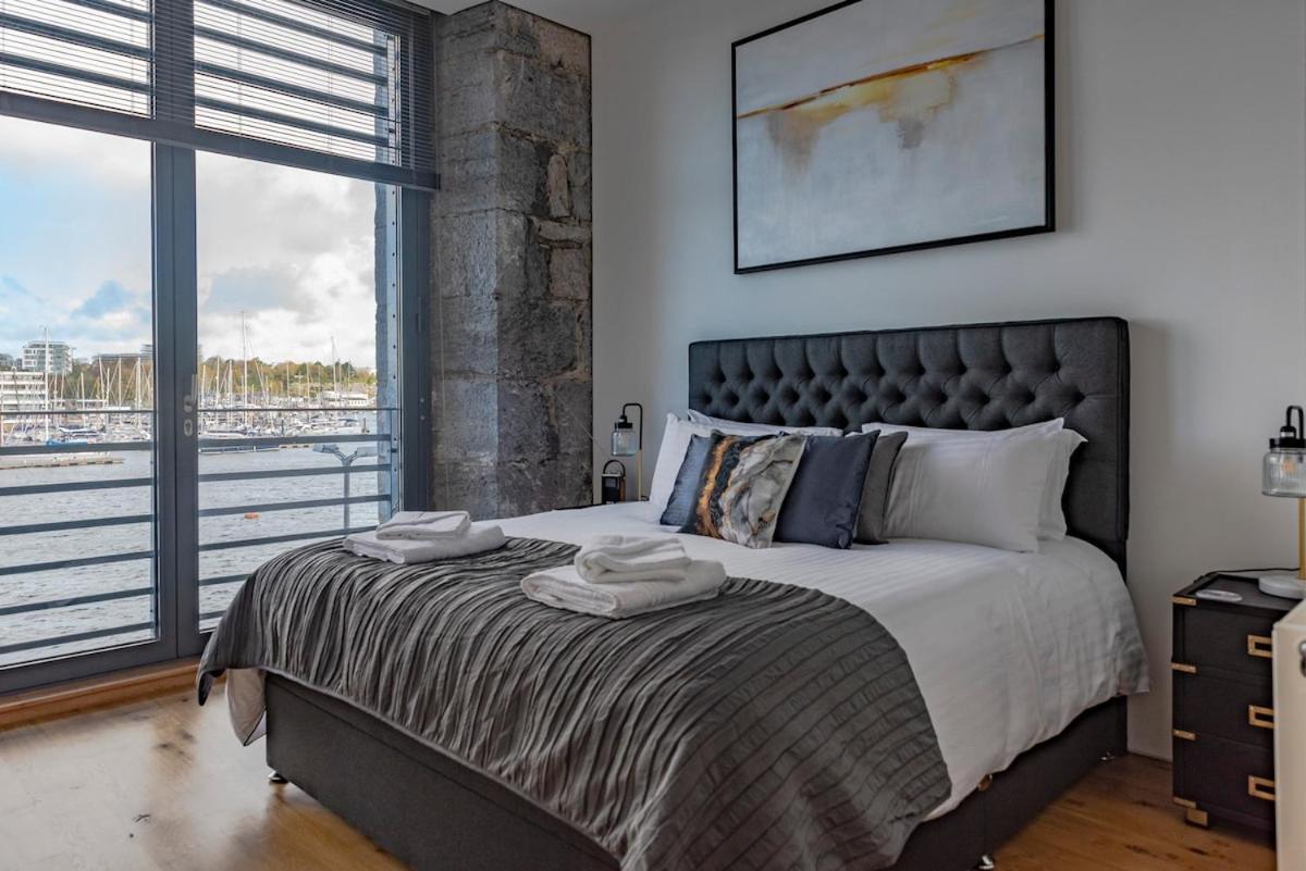Luxurious 1 Bed Rwy Apartment พลีมัธ ภายนอก รูปภาพ